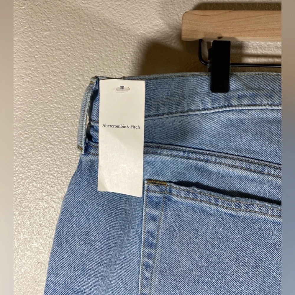 Abercrombie & Fitch Low Rise Baggy Jean Cuffed  24 / 18R